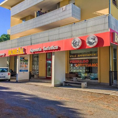 Villaggio Le Ginestre Бибионе Экстерьер фото